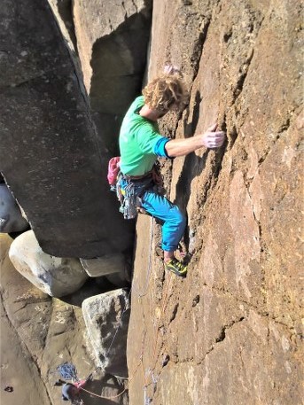 Advanced rock climbing with Kernow Coasteering, Learn to climb harder routes traditional climbing in Cornwall.