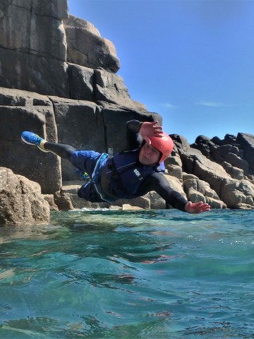 Coasteering at Lands End with Kernow Coasteering. Kernow Coasteering Cornwall. Coasteering from Penzance and St. Ives to Newqua