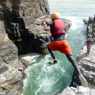 Coasteering is one of the top things to do in Penzance. Try cliff jumping and exploring the Cornish coast with us.